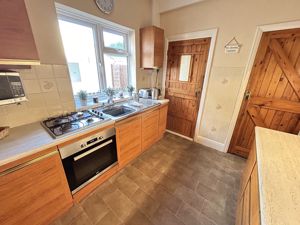 Photo 6- click for photo gallery